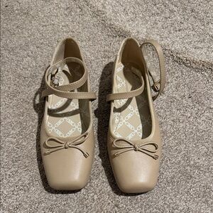 Michael Kors Beige Mary Jane Flats NEW